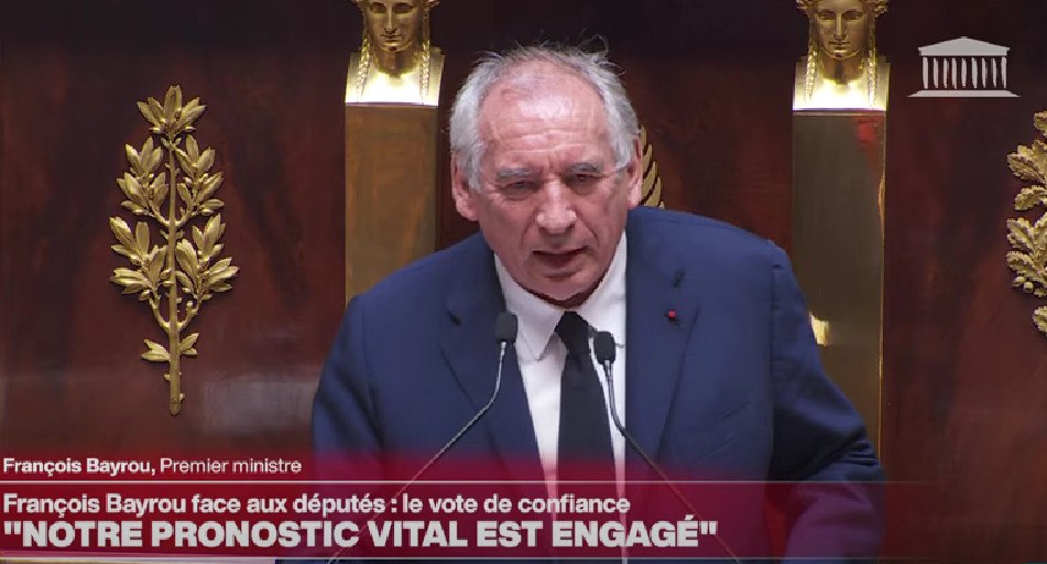 Έπεσε η κυβέρνηση Μπαϊρού: Ο Γάλλος πρωθυπουργός έχασε την ψήφο εμπιστοσύνης και καταθέτει την παραίτησή του