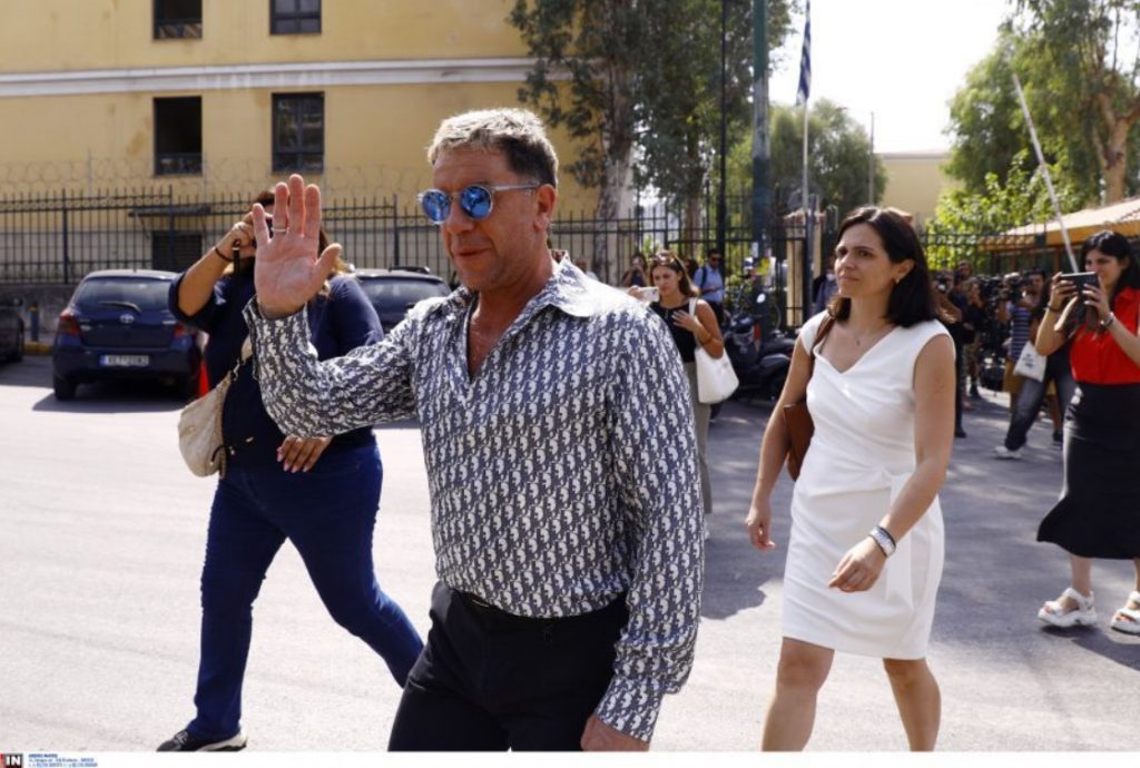 Γιώργος Μαζωνάκης: Τα συγκινητικά «αντίο» του καλλιτεχνικού κόσμου
