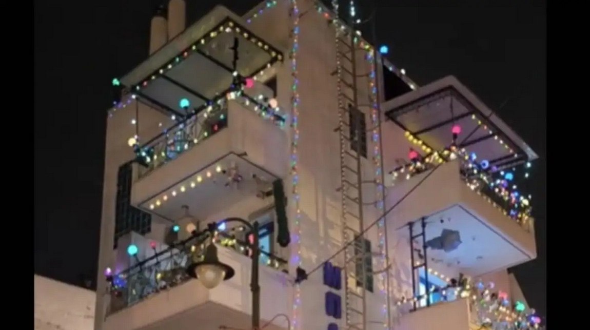 Θεσσαλονίκη: Το στολισμένο με χριστουγεννιάτικα λαμπάκια σπίτι που έγινε viral!