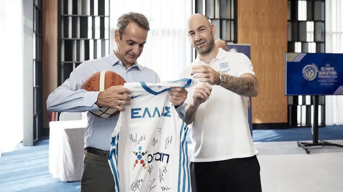 Ο Κυρ. Μητσοτάκης στον Βασίλη Σπανούλη για το χάλκινο στο Eurobasket: Όλη η Ελλάδα είναι υπερήφανη για την προσπάθειά σας