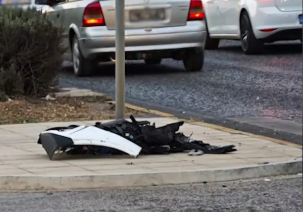 Τροχαίο δυστύχημα στη Βουλιαγμένης: «Αυτοί που την τρακάρανε, πέσανε από πίσω της με μεγάλη ταχύτητα» λέει ο γιος της νεκρής 64χρονης