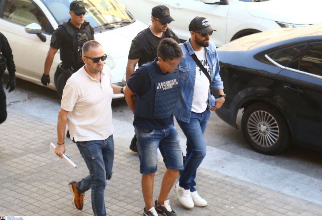 «Θόλωσα, γιατί μου έκανε παρατήρηση για τις κάλτσες» λέει ο 50χρονος που έπνιξε με σακούλα την αδελφή του