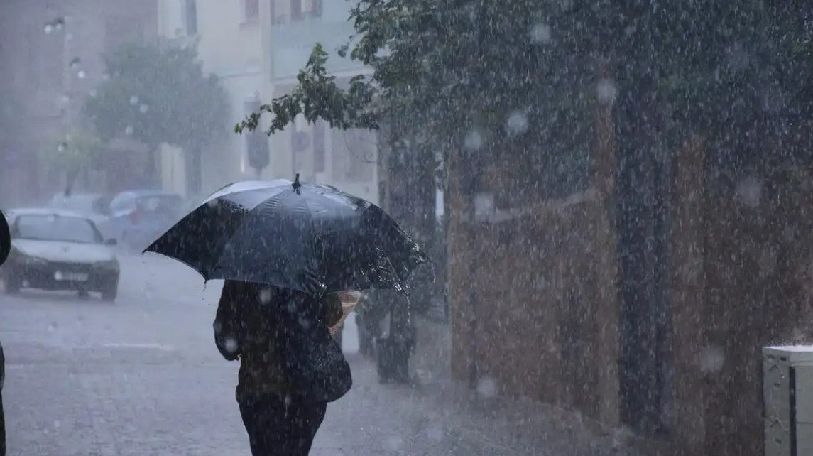 Μήνυμα από το 112 για ισχυρές βροχές και καταιγίδες σε Ιόνιο και δυτική Ελλάδα – «Περιορίστε τις μετακινήσεις»