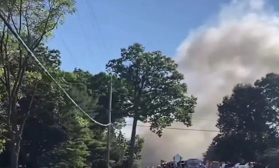 Συναγερμός στο Μίσιγκαν: Πυροβολισμοί και πυρκαγιά σε εκκλησία με πολλά θύματα – Νεκρός ο δράστης