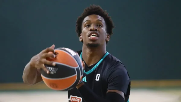 Τι Τζέι Σορτς: «Θα δώσω τα πάντα για να φέρω πίσω το τρόπαιο της Euroleague στον Παναθηναϊκό»