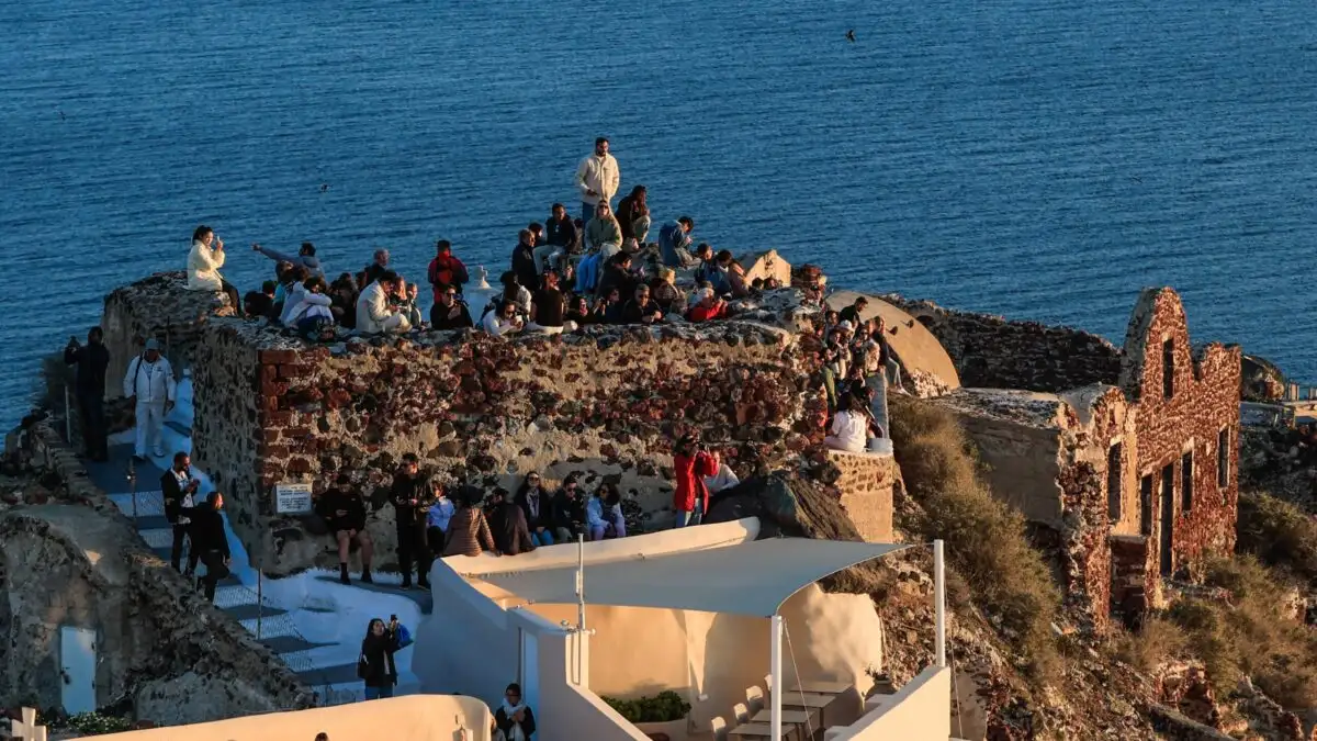 Τουρισμός: Αυξήθηκαν κατά 12,5% τα έσοδα στο επτάμηνο 2025