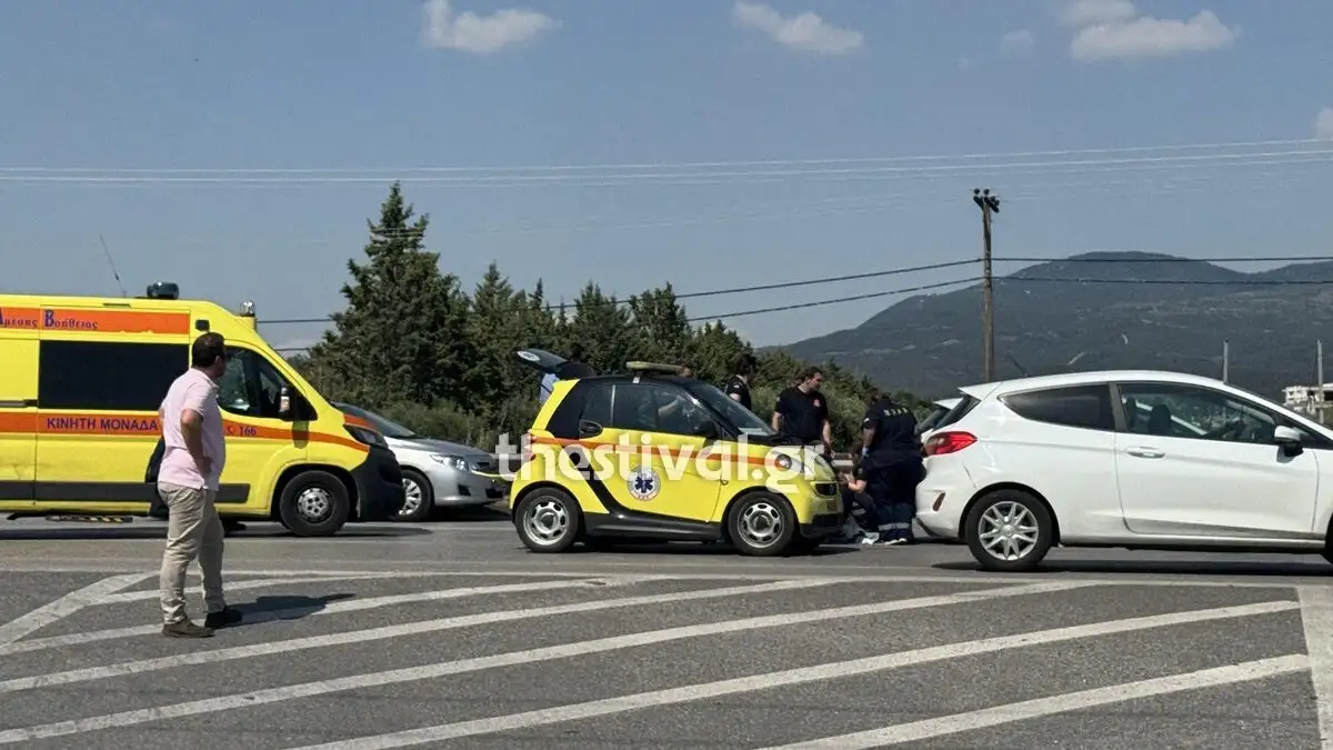 Καραμπόλα 5 οχημάτων στην Εθνική Οδό Θεσσαλονίκης – Νέων Μουδανίων – 2 ελαφρά τραυματίες