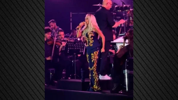 Η Άννα Βίσση γέμισε δύο φορές το Καλλιμάρμαρο - Χιλιάδες την αποθέωσαν και στη δεύτερη συναυλία - υπερθέαμα