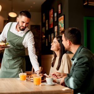 Λαμία: Το κατάστημα Fresco αναζητά Σερβιτόρο/Σερβιτόρα