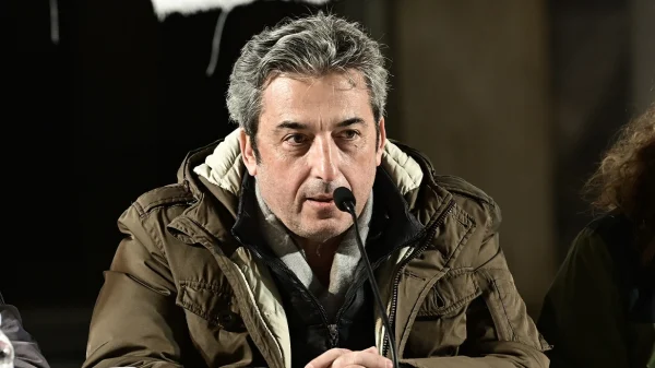 Τέμπη: Επαναφέρει το αίτημα ο Παύλος Ασλανίδης για εκταφή του γιου του, Δημήτρη