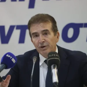 Χρυσοχοΐδης για τη δολοφονική επίθεση στη Θεσσαλονίκη: «Δεν υπάρχει περίπτωση να μη συλληφθούν οι δράστες»