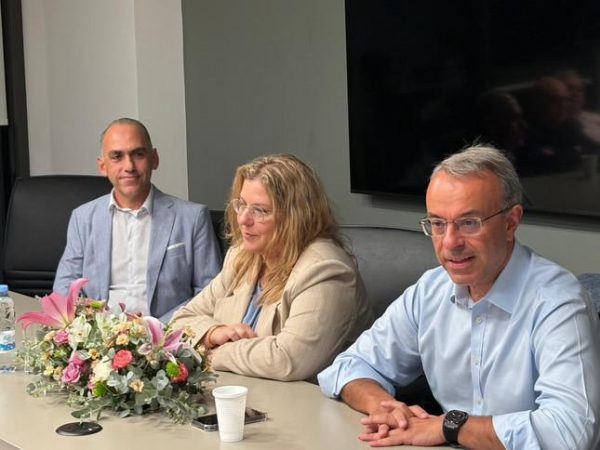 Ο Χρήστος Σταϊκούρας στην Τοπική Οργάνωση της Νέας Δημοκρατίας Κύπρου