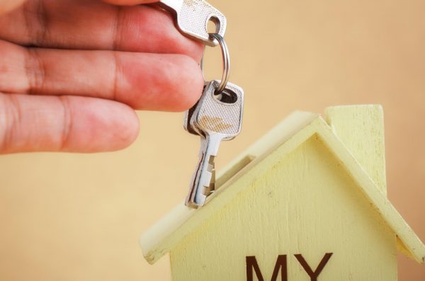 Ενοικιάζεται γκαρσονιέρα με αυλή στη Ροδίτσα Λαμίας