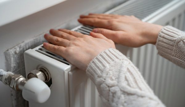 Επιδότηση θέρμανσης: Πότε ανοίγει η πλατφόρμα και ποιοι θα λάβουν έως 1.200 ευρώ