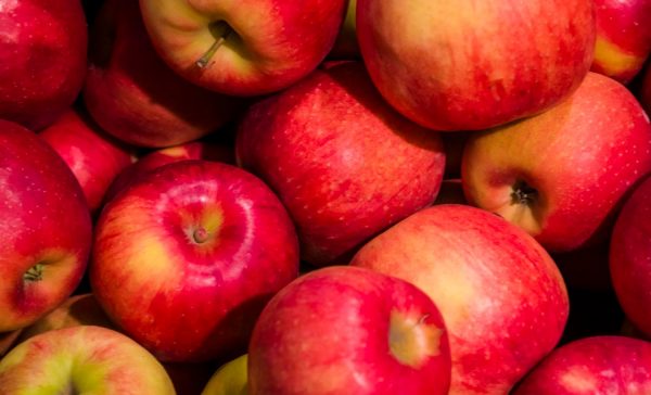 Το φρούτο – υπερτροφή που ρίχνει σάκχαρο, χοληστερόλη και αδυνατίζει