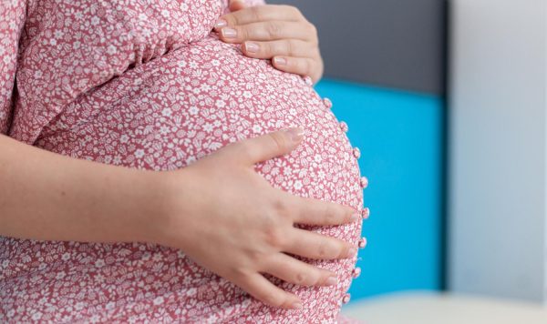 Σοκ με τον Γεωργιανό: Κατάφερε πάνω από 110 πιρουνιές στην έγκυο σύζυγο -Εχει βαρύ παρελθόν, κακοποιούσε το παιδί του