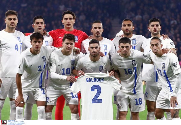 Σκωτία – Ελλάδα: Οι παίκτες του Ιβάν Γιοβάνοβιτς κράτησαν τη φανέλα του Μπάλντοκ