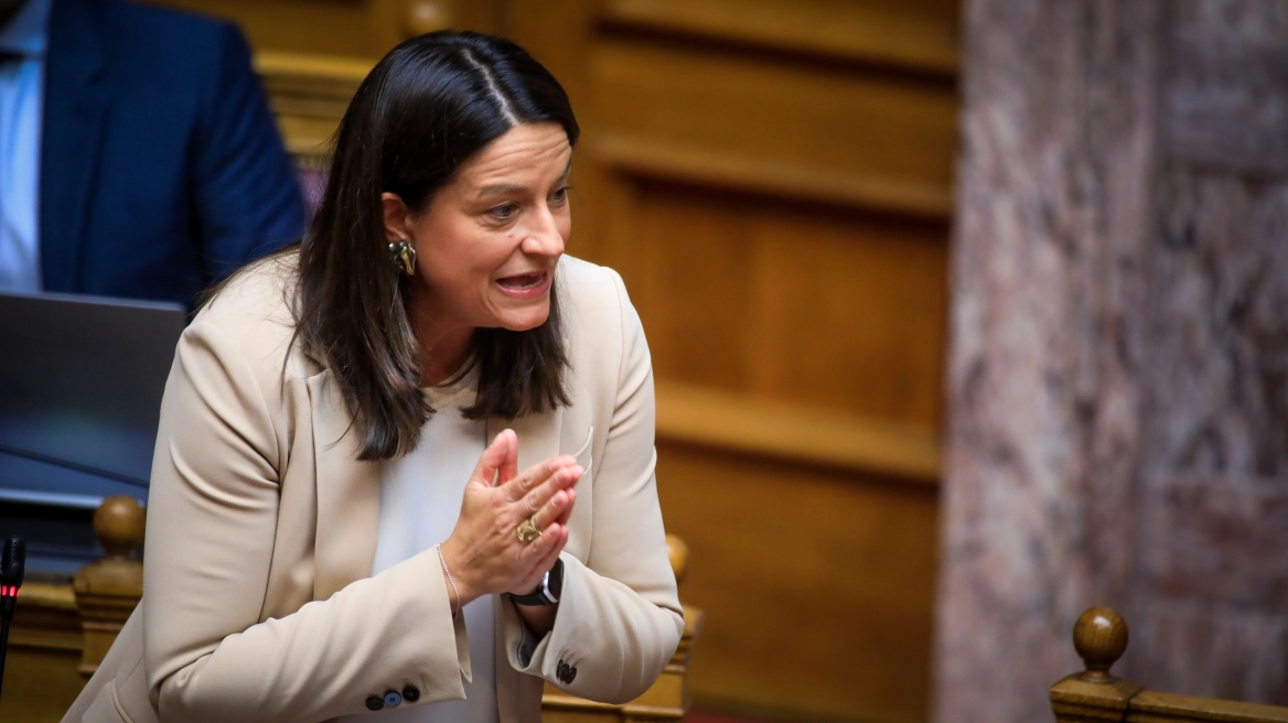 Ονομαστική ψηφοφορία και στα 97 άρθρα του εργασιακού νομοσχεδίου ζήτησε η ΝΔ - Αποχωρεί ο ΣΥΡΙΖΑ