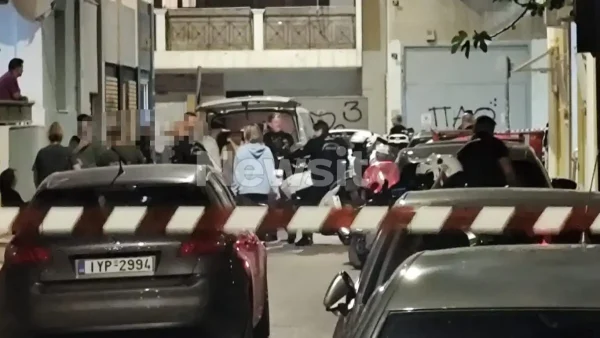 Άγιος Παντελεήμονας: «Βγήκε από την πολυκατοικία με tie wrap στα χέρια και αίματα στο κεφάλι» λένε αυτόπτες μάρτυρες για το θρίλερ με έναν νεκρό και έναν τραυματία