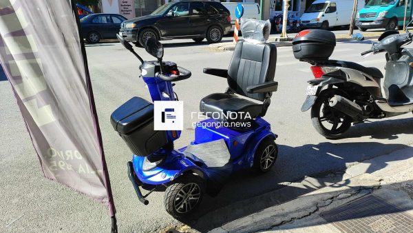 Μοτοσυκλέτα παρέσυρε άνδρα σε αναπηρικό αμαξίδιο!