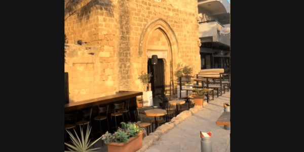 Στην Αμμόχωστο μετέτρεψαν εκκλησία σε καφέ-μπαρ - Σάλος και αντιδράσεις (ΒΙΝΤΕΟ)