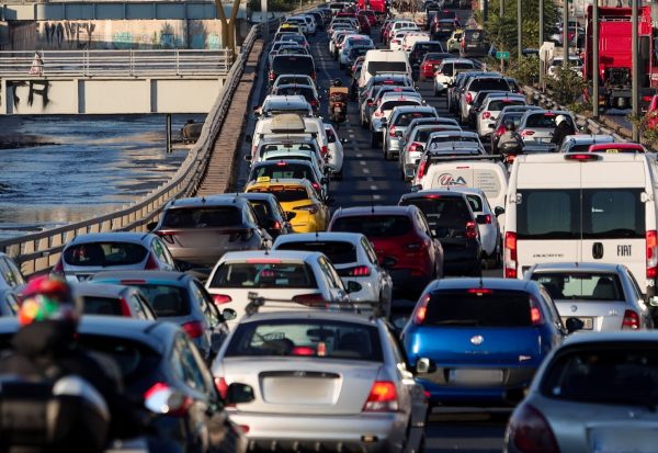 Ουρά 13 χιλιομέτρων σχηματίστηκε στον Κηφισό, drone καταγράφει το μποτιλιάρισμα