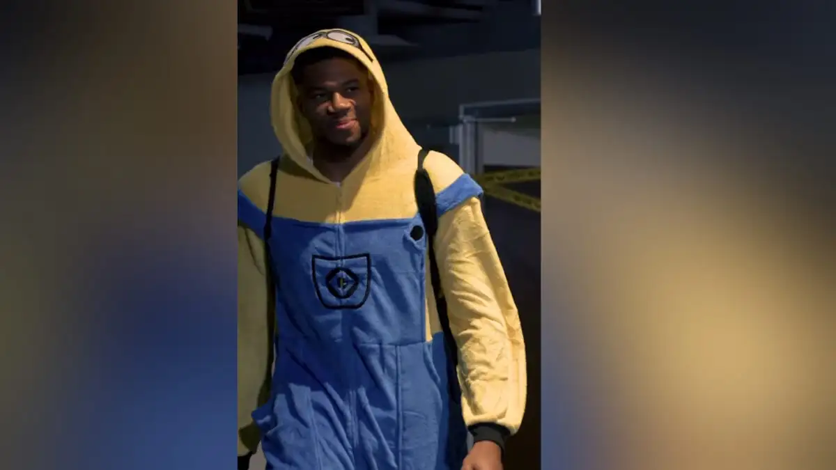 Ο Γιάννης Αντετοκούνμπο ντύθηκε Minion για το Halloween πριν τον αγώνα των Μιλγουόκι Μπακς