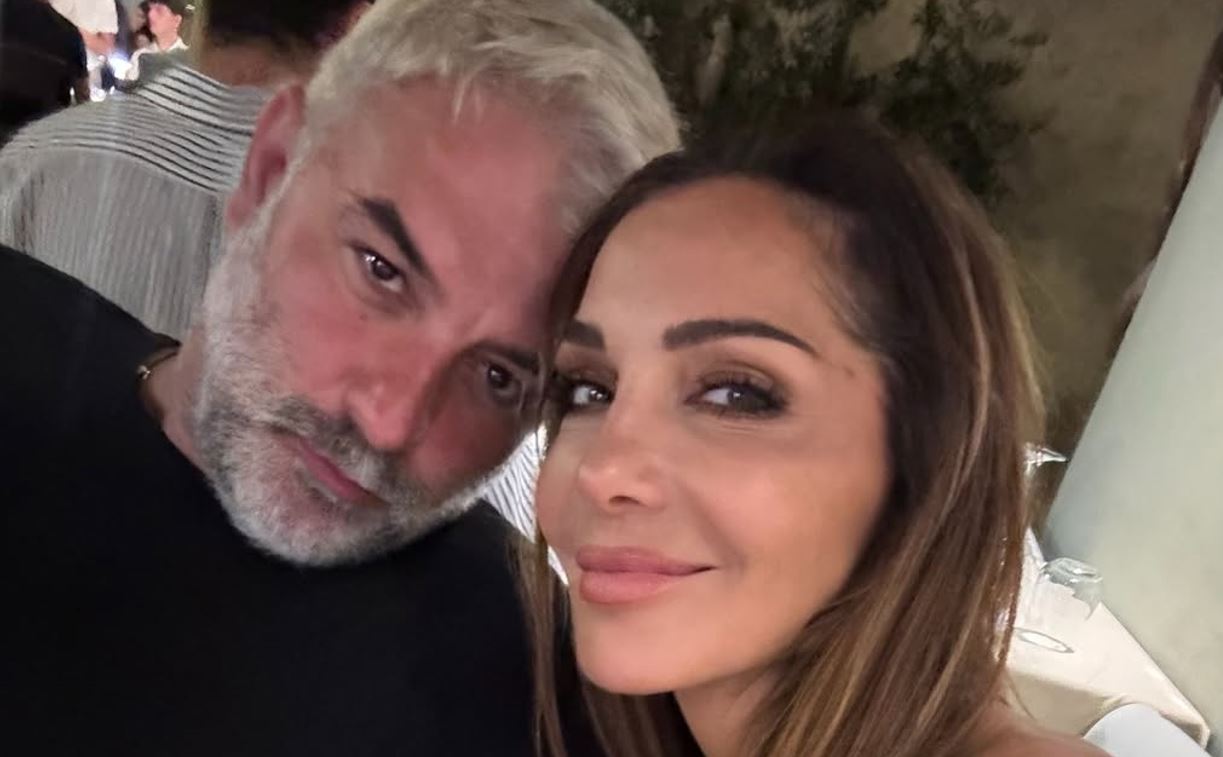 Δέσποινα Βανδή: «Θέλω να με εμψυχώσετε, πέρασα δύσκολη εβδομάδα» – Η πρώτη μουσική εμφάνιση μετά το τροχαίο του Βασίλη Μπισμπίκη