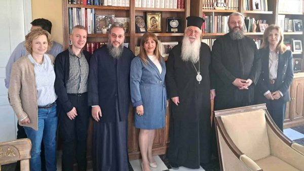 Στον Μητροπολίτη Θηβών και Λεβαδείας η Διευθύντρια Πρωτοβάθμιας Εκπαίδευσης Βοιωτίας, Γιώτα Χουλιάρα-Σιδερά