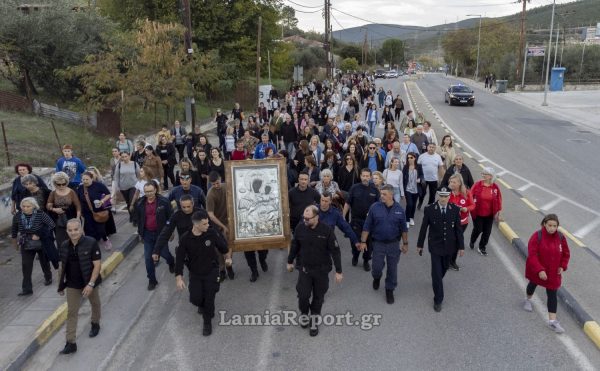 Λαμία: Στον Άγιο Αθανάσιο μέχρι και αύριο Κυριακή η θαυματουργή εικόνα της Παναγίας Αντίνιτσας (ΒΙΝΤΕΟ-ΦΩΤΟ)