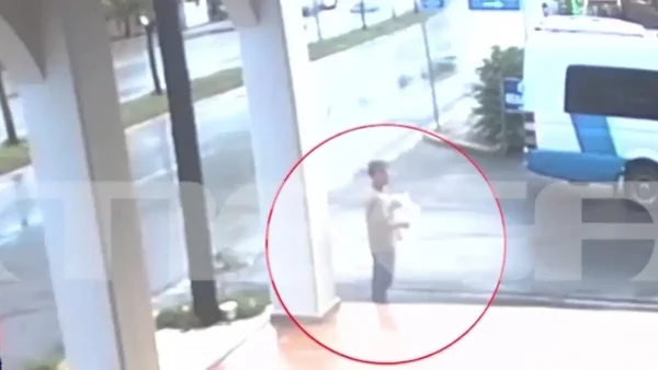 Φοινικούντα: Βίντεο ντοκουμέντο με τον 22χρονο συνεργό μετά τη διπλή δολοφονία – Έπινε καφέ ατάραχος ενώ ισχυρίστηκε ότι κολυμπούσε 7 ώρες