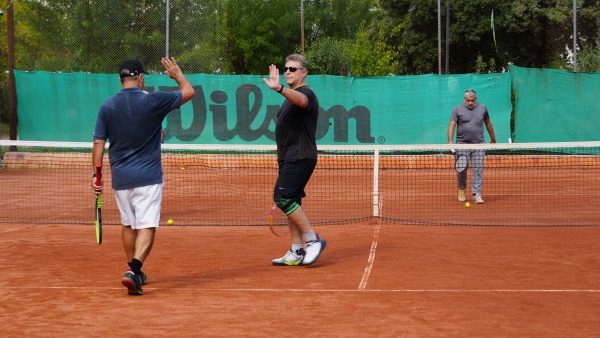 Λαμία: «Το τένις δεν έχει ηλικία, είναι τρόπος ζωής» - Μια ωραία συνάντηση στα γήπεδα και όχι μόνο (ΒΙΝΤΕΟ-ΦΩΤΟ)