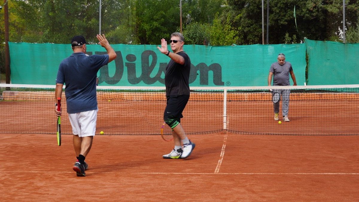 Λαμία: «Το τένις δεν έχει ηλικία, είναι τρόπος ζωής» - Μια ωραία συνάντηση στα γήπεδα και όχι μόνο (ΒΙΝΤΕΟ-ΦΩΤΟ)