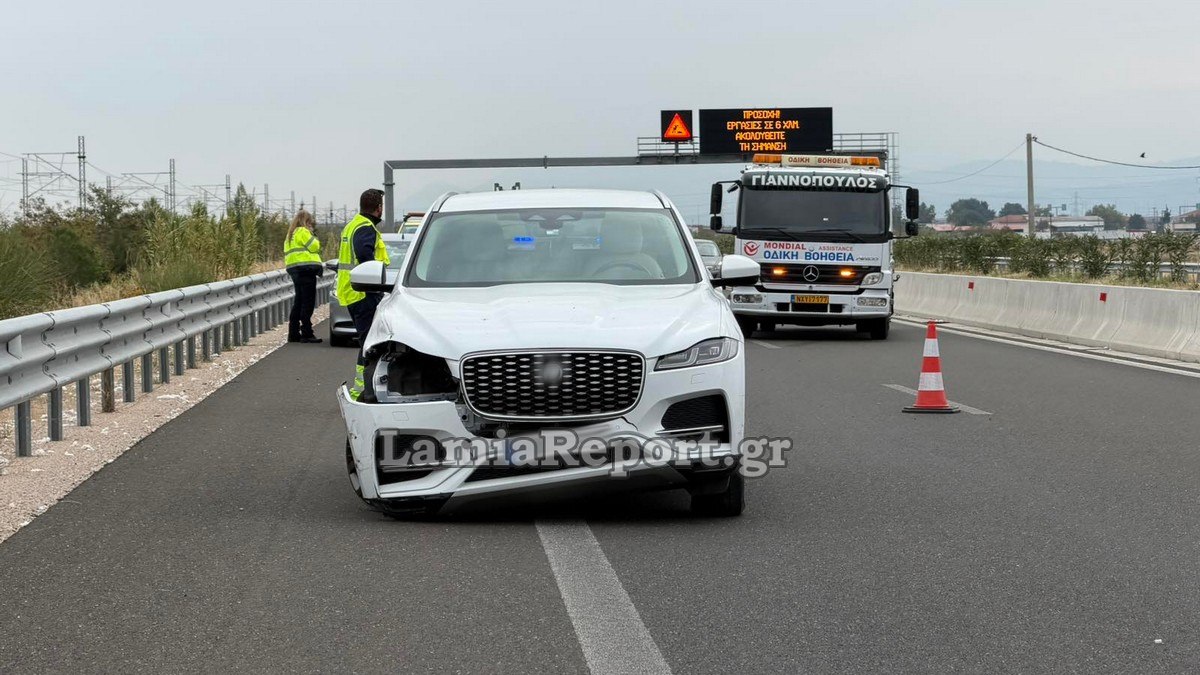 Λαμία: Τροχαίο χωρίς τραυματισμό στον Ε65 (ΦΩΤΟ)