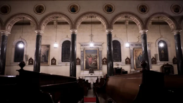 Σχεδόν 4.400 άνθρωποι κακοποιήθηκαν σεξουαλικά από ιερείς στην Ιταλία από το 2020, λέει νέα έκθεση