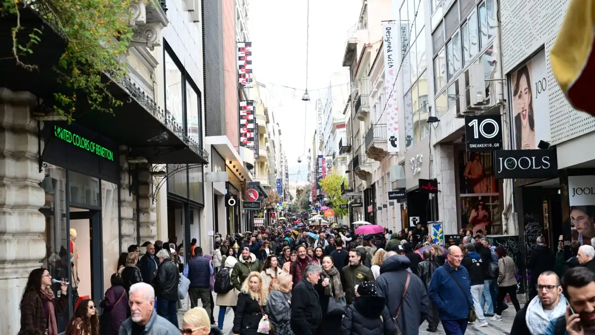 Δραματική μείωση του πληθυσμού στην Ελλάδα – «Χάθηκε» μια πόλη μέσα σε ένα χρόνο