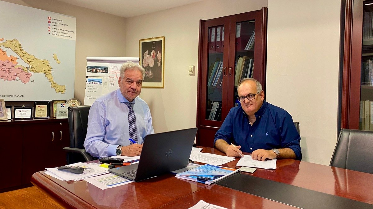 5η ΥΠΕ: Υπεγράφη σύμβαση για ανάπτυξη ιατρείων χρονίων νοσημάτων σε 14 Κ.Υ.