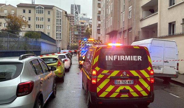 Φωτιά σε 10όροφο κτίριο στη Λυών: Τέσσερις νεκροί