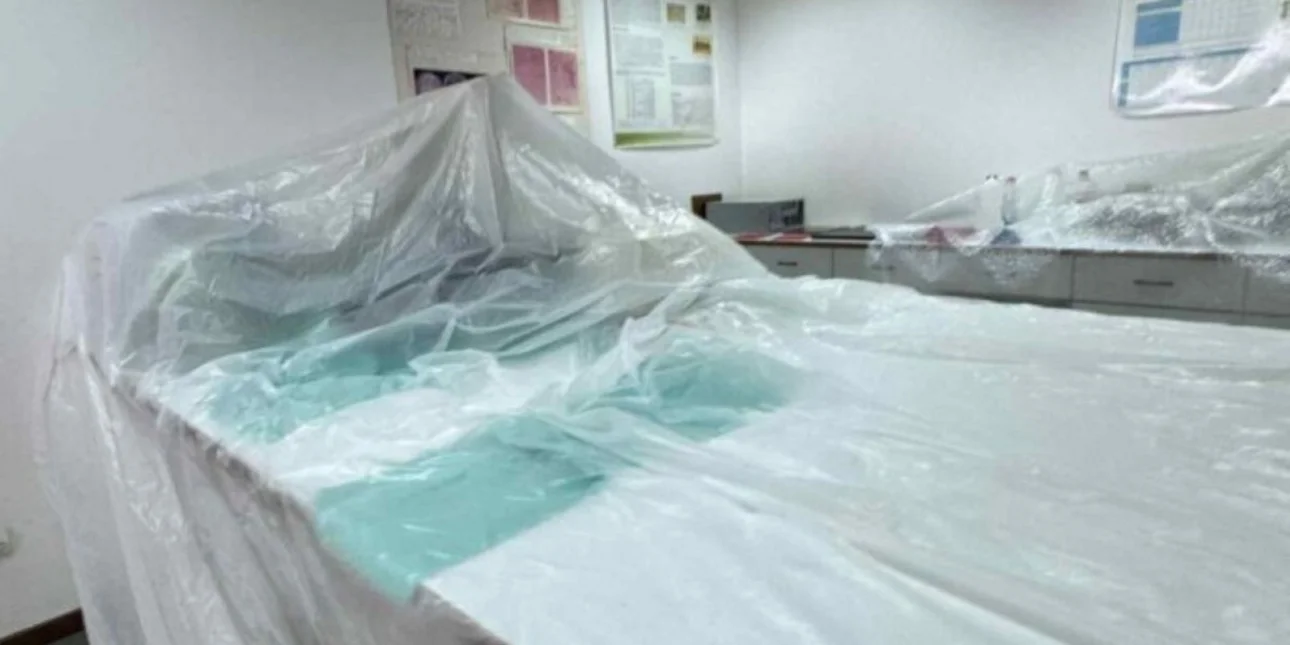 Η βροχή πλημμύρισε τη Γεωπονική Σχολή στον Βόλο - Βράχηκαν μηχανήματα, ζημιές σε πειράματα (ΦΩΤΟ)