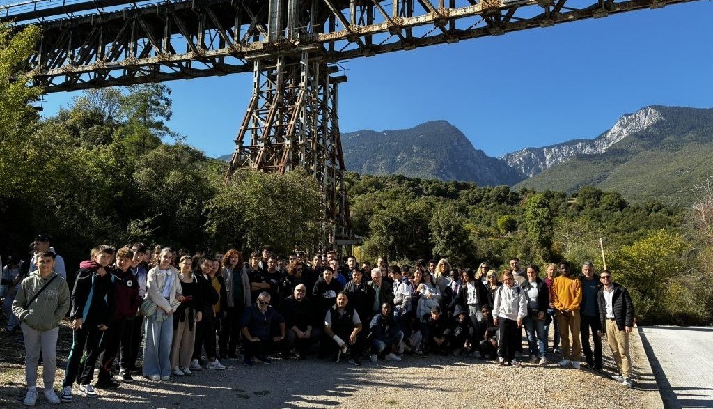 Το ευχαριστήριο του Εκκλησιαστικού Σχολείου Λαμίας προς το Συμβούλιο Νέων