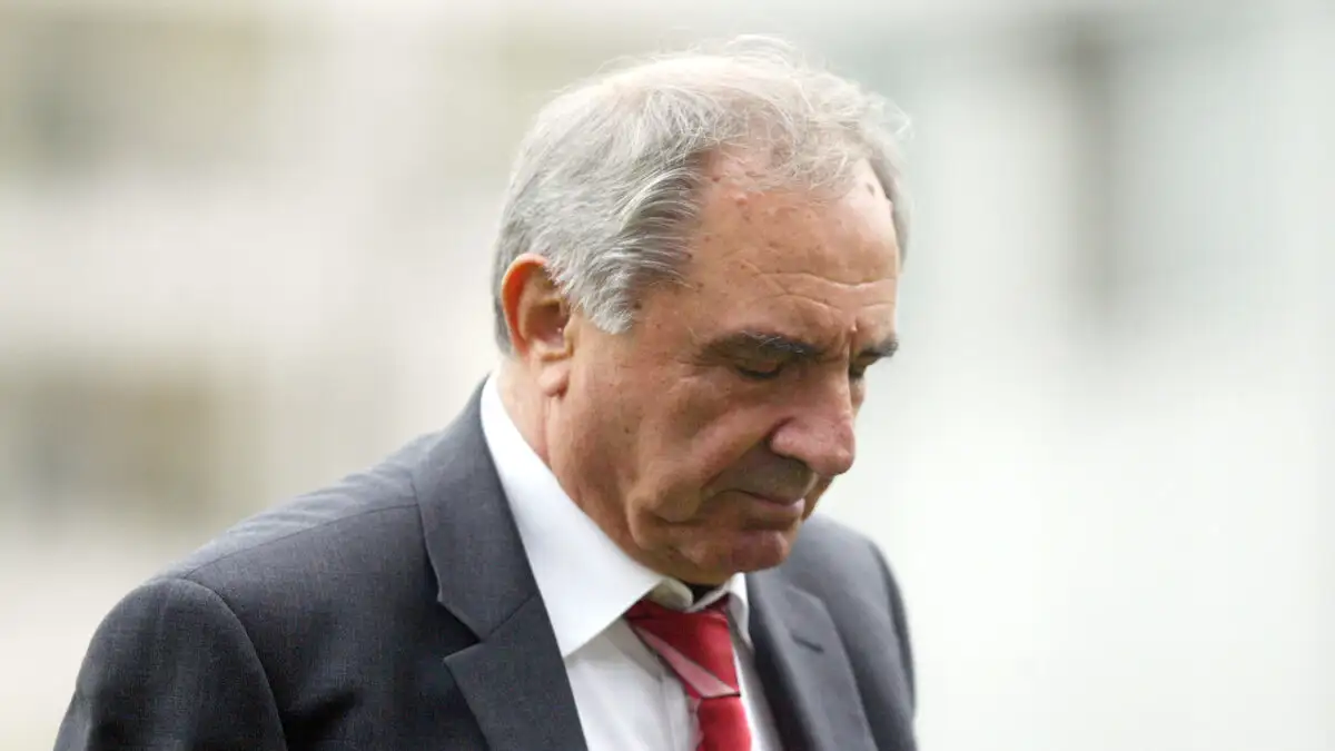 Πέθανε ο Γιάννης Κόλλιας, θρήνος για το ελληνικό ποδόσφαιρο