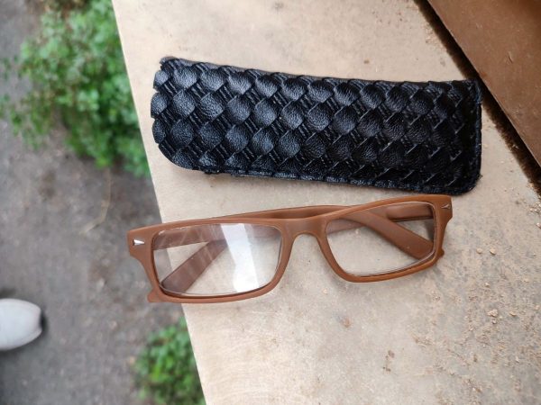 Βρέθηκαν γυαλιά οράσεως