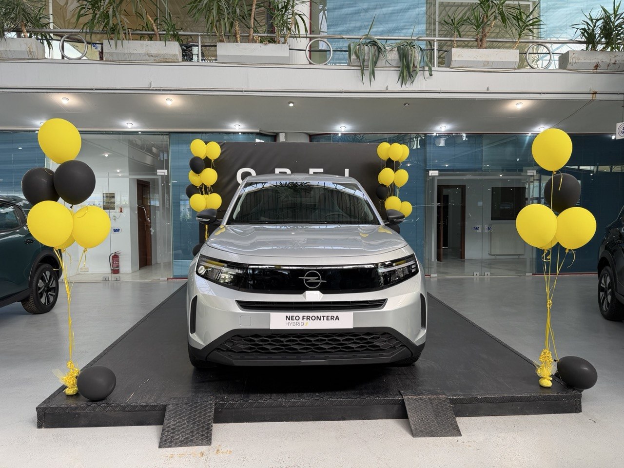 FRONTERA DAYS στην Karellis Group: Γνώρισε από κοντά το ολοκαίνουριο Opel Frontera και κέρδισέ το για 1 χρόνο!
