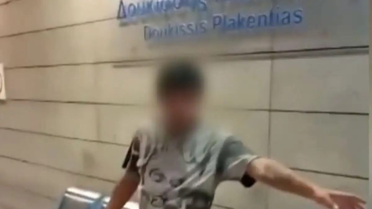 Στη φυλακή ο Ιρακινός που συνελήφθη για τον ξυλοδαρμό οδηγού μετρό στον σταθμό «Δουκίσσης Πλακεντίας»