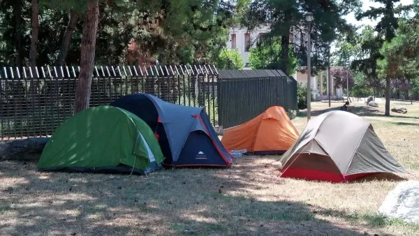 Μεσσηνία: Εικόνες από την αιματοβαμμένη ρεσεψιόν του κάμπινγκ – Ο δράστης είδε τον επιστάτη και τον προσπέρασε για να πυροβολήσει πρώτα τον 68χρονο