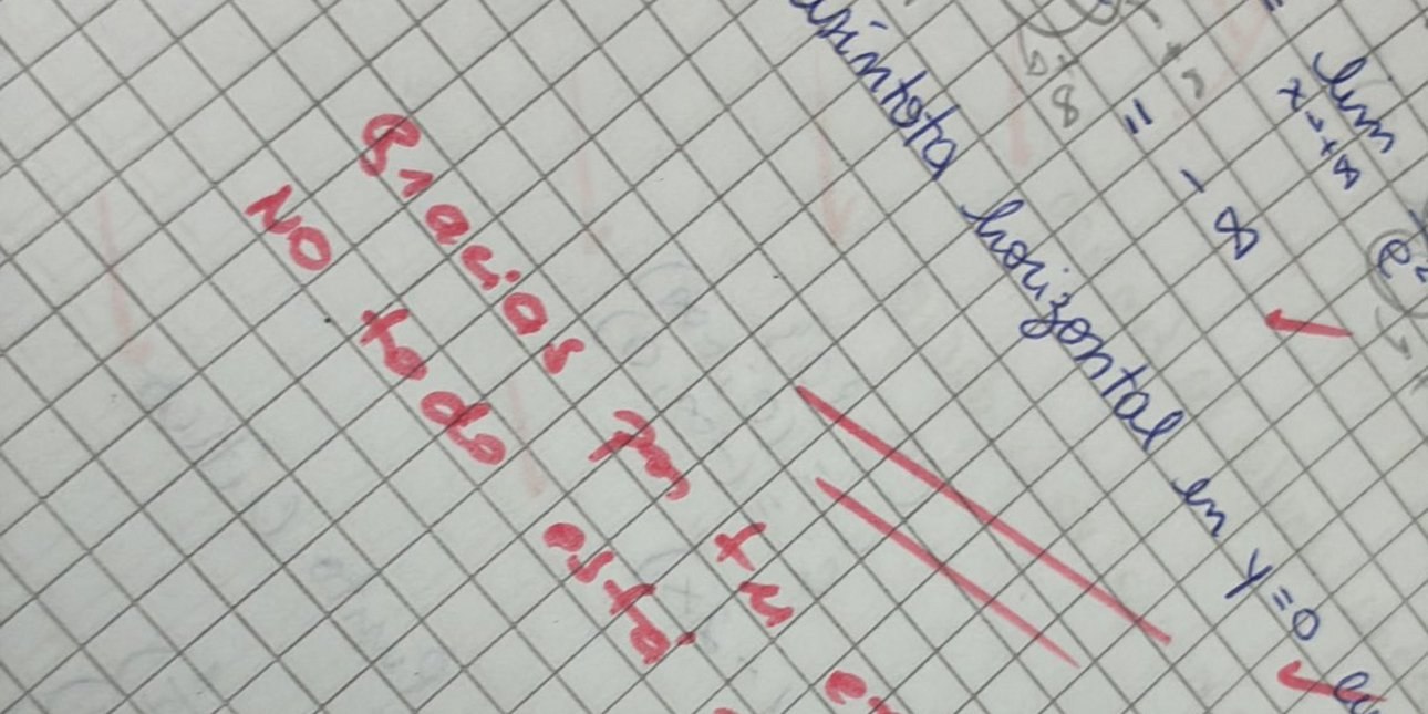 Μια μαθήτρια παίρνει 10 σε διαγώνισμα μαθηματικών και το σχόλιο που της άφησε η καθηγήτριά της είναι το καλύτερο βραβείο