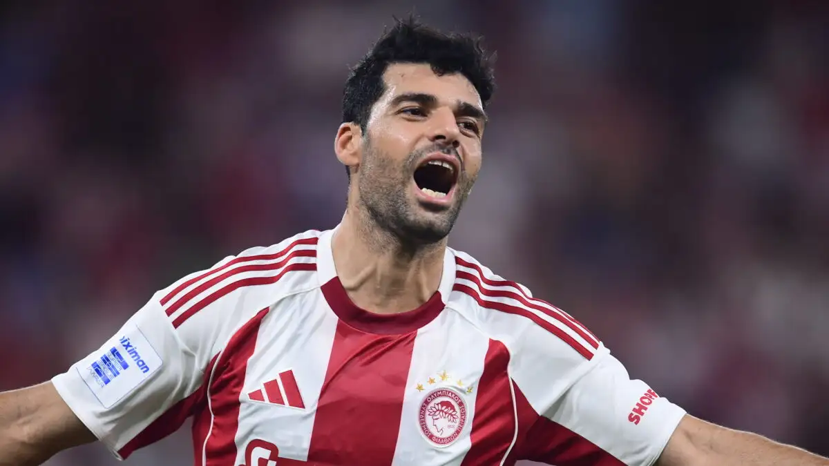 Ο Μεχντί Ταρέμι του Ολυμπιακού στην τελική τριάδα για τον τίτλο του Ασιάτη Παίκτη της χρονιάς