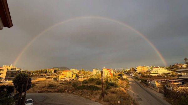 Καλή εβδομάδα με ουράνιο τόξο