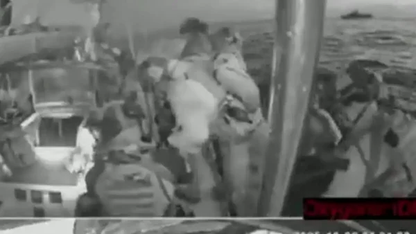 Σε κέντρο κράτησης εξακολουθούν και παραμένουν οι 27 Έλληνες ακτιβιστές του στολίσκου για τη Γάζα - Γιατί καθυστερεί η απέλασή τους