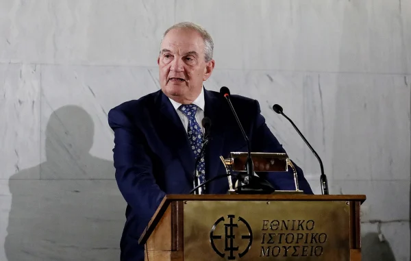 Καραμανλής: «Όταν μεγάλο τμήμα της κοινωνίας πιστεύει ότι οι θεσμοί χειραγωγούνται, τότε έχουμε κρίση»